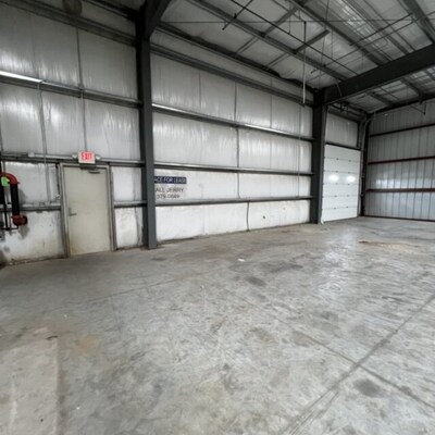 More Photos Of 3315-3321 Island Circle cir, Grand Island Refrigeration Cold Storage For Lease