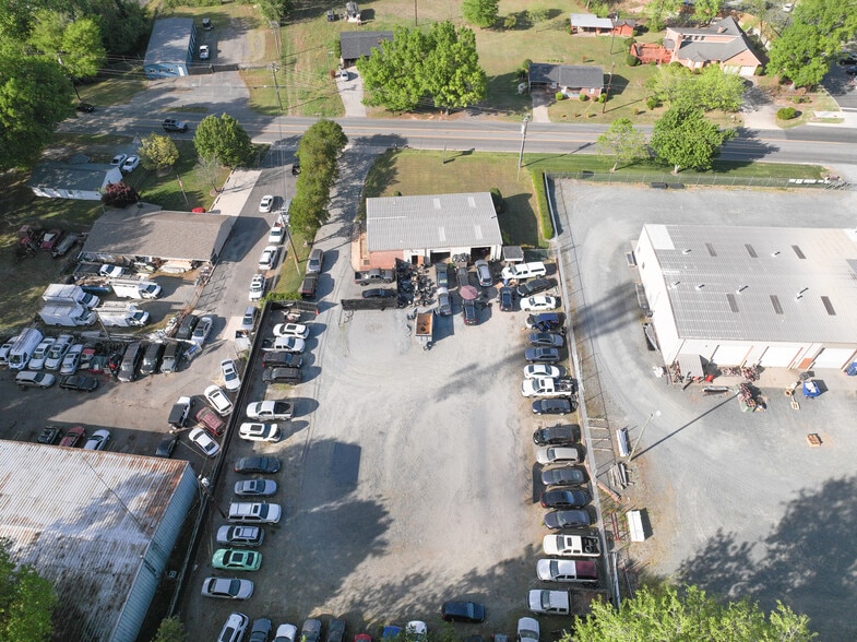 More Photos Of 7608 Grier Rd, Charlotte Warehouse For Lease