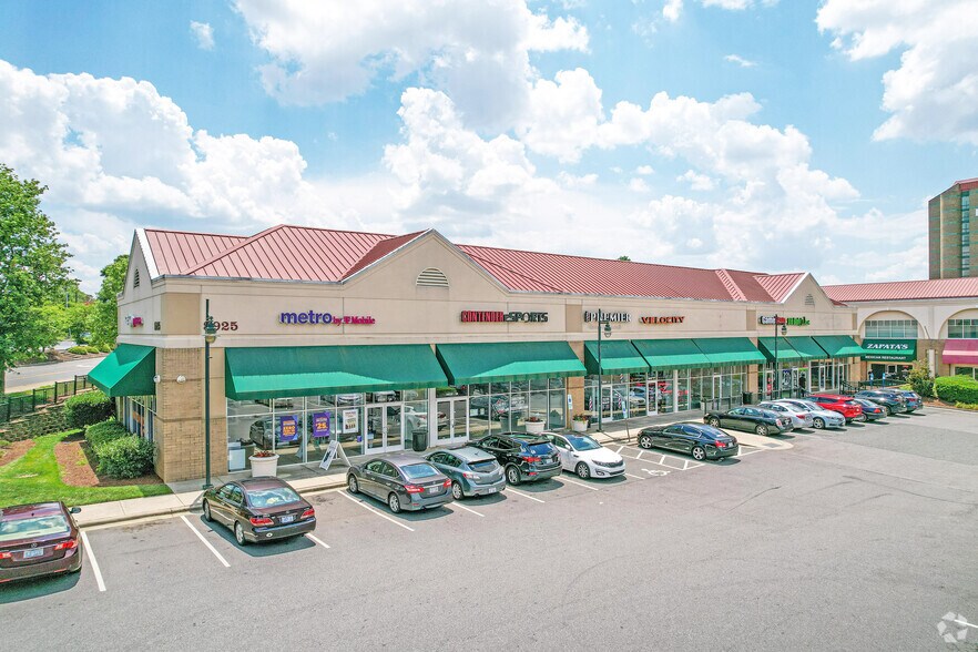 Primary Photo Of 8925 JM Keynes Dr, Charlotte Storefront For Lease