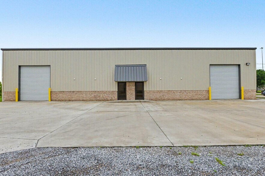 More Photos Of 3291 Warrior Dr, D'Iberville Light Distribution For Lease