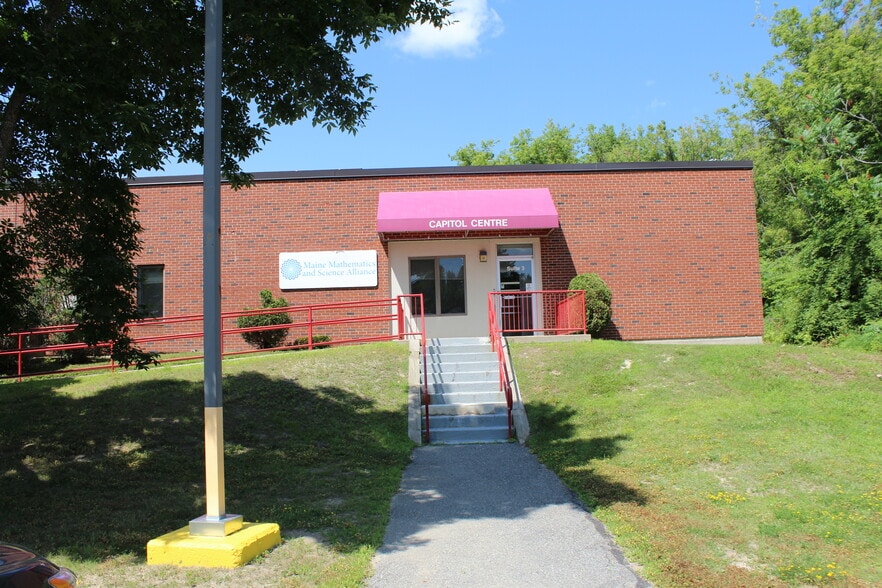 More Photos Of 219 Capitol St, Augusta Office For Lease