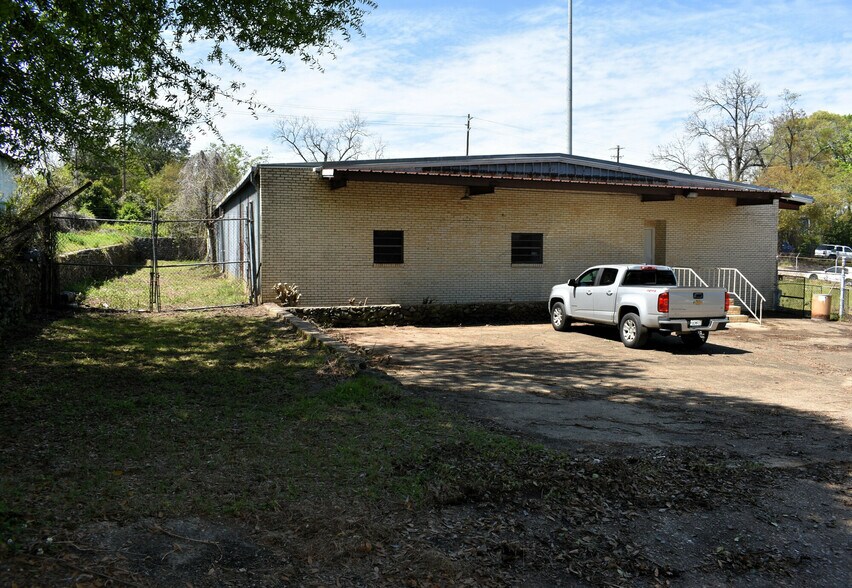 More Photos Of 859 Clayton St, Montgomery Warehouse For Sale