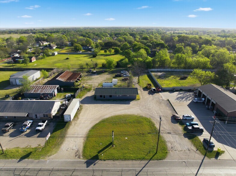 More Photos Of 510 S Robinson Dr, Robinson Office For Sale