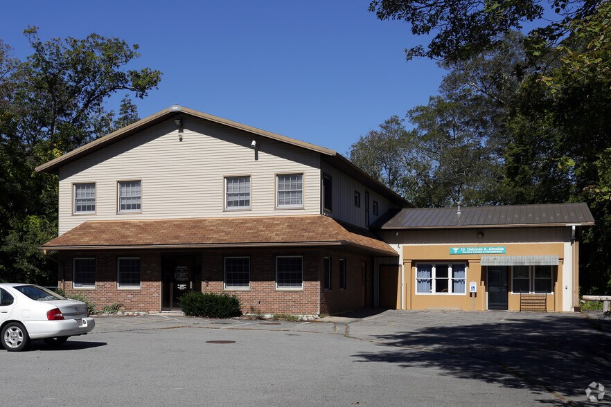 Primary Photo Of 946-948 American Legion Hwy, Westport Medical For Lease