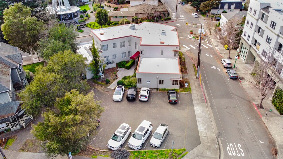 More Photos Of 576 B St, Santa Rosa Office For Lease