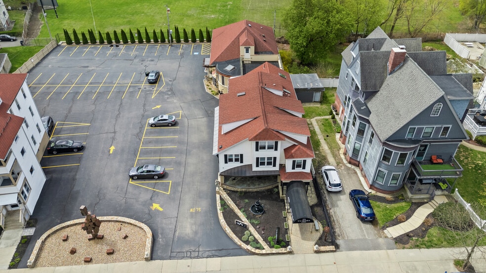 More Photos Of 574 Pleasant St, Worcester Apartments For Sale