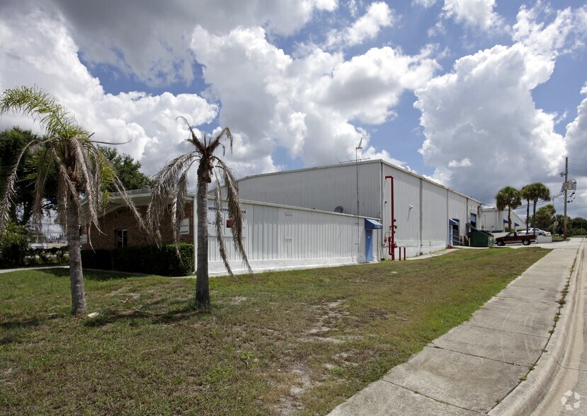 More Photos Of 927 Fern St, Altamonte Springs Light Manufacturing For Sale