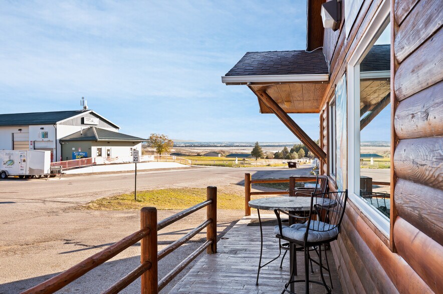 More Photos Of 2 Hays Blvd, Pine Haven Restaurant For Sale