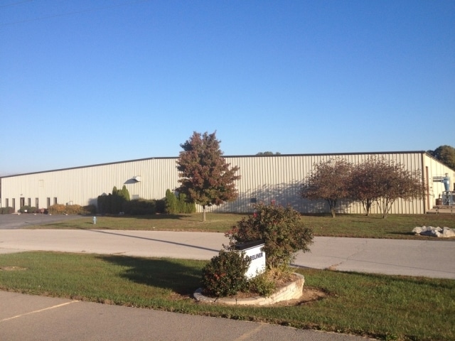 More Photos Of 5 Trautman Industrial Ct, Sainte Genevieve Warehouse For Sale