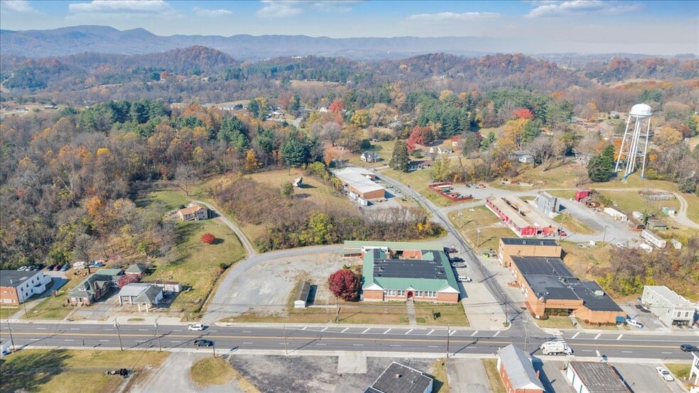 More Photos Of 5383 Lee Hwy, Troutville Freestanding For Sale