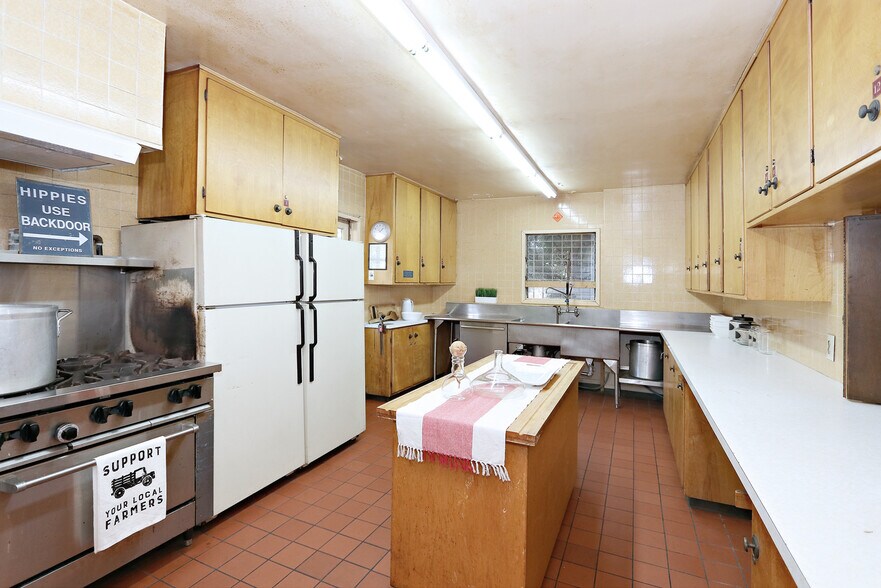 More Photos Of 6401 Ruby St, Los Angeles Loft Creative Space For Sale