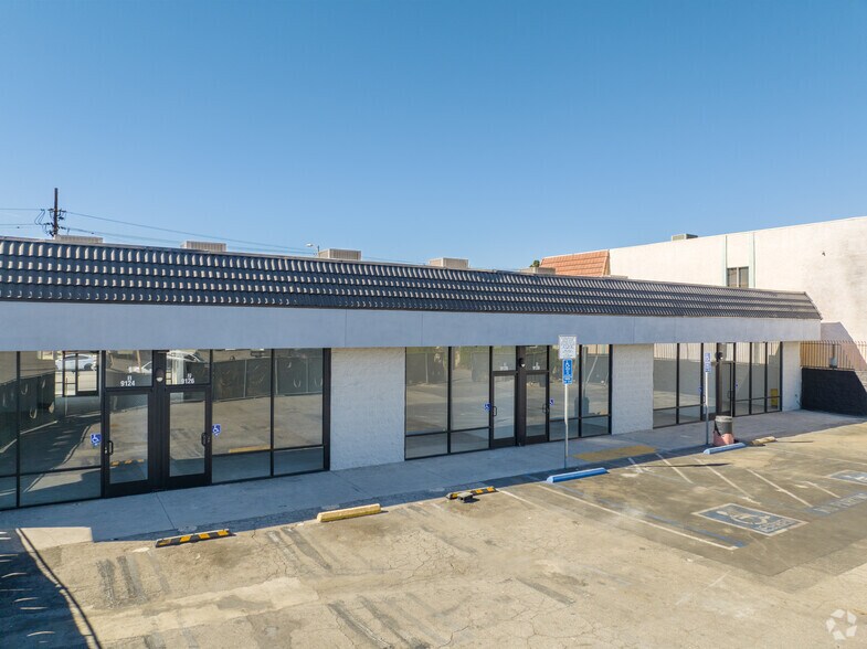 More Photos Of 9124-9134 Van Nuys Blvd, Panorama City Restaurant For Lease