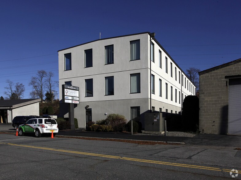 More Photos Of 146 W Boylston Dr, Worcester Office For Sale