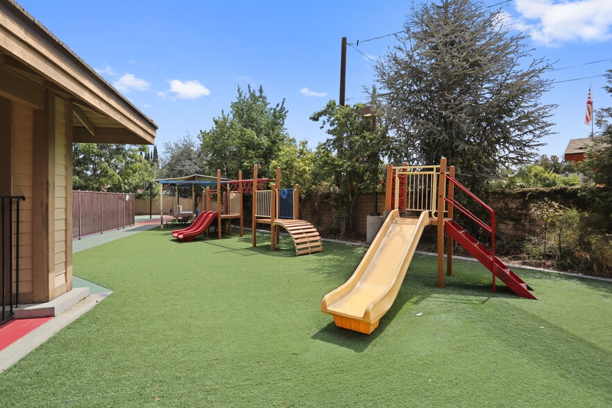 More Photos Of 818 W Gladstone St, San Dimas Specialty For Sale