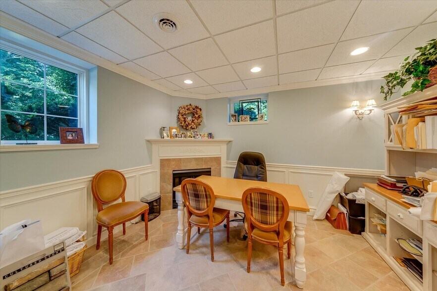 More Photos Of 55 Sullys Trl, Pittsford Office For Lease