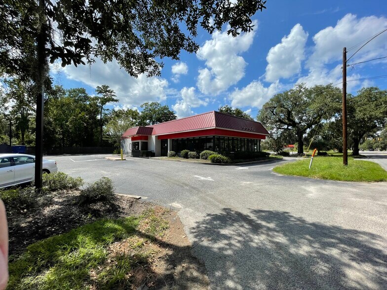 More Photos Of 2563 Ashley River Rd, Charleston Fast Food For Sale