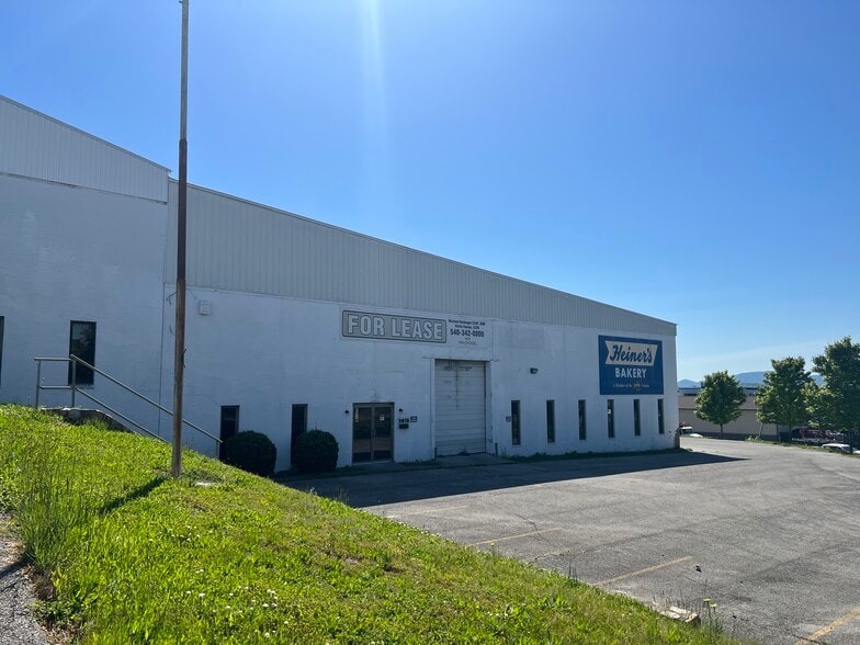 More Photos Of 2015 Lukens St NE, Roanoke Warehouse For Lease