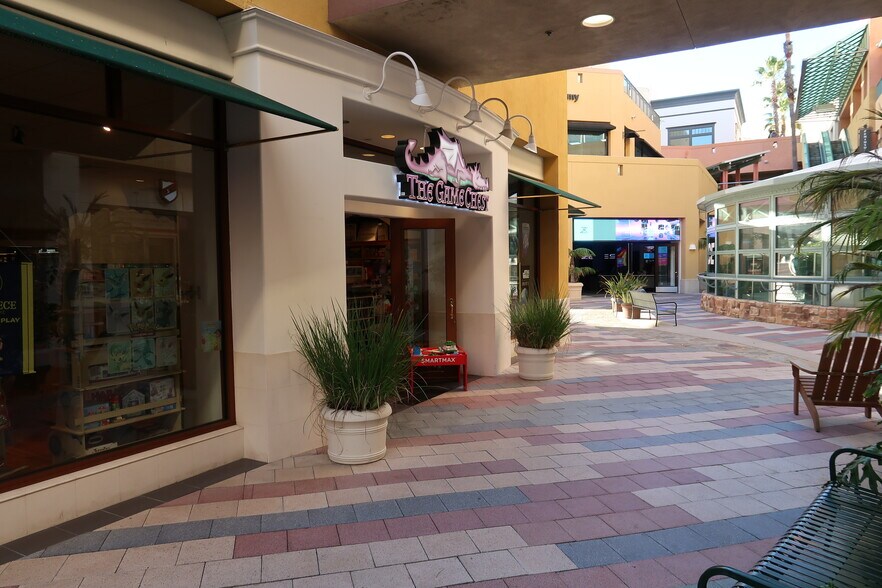 More Photos Of 520-550 Deep Valley Dr, Rolling Hills Estates Unknown For Lease