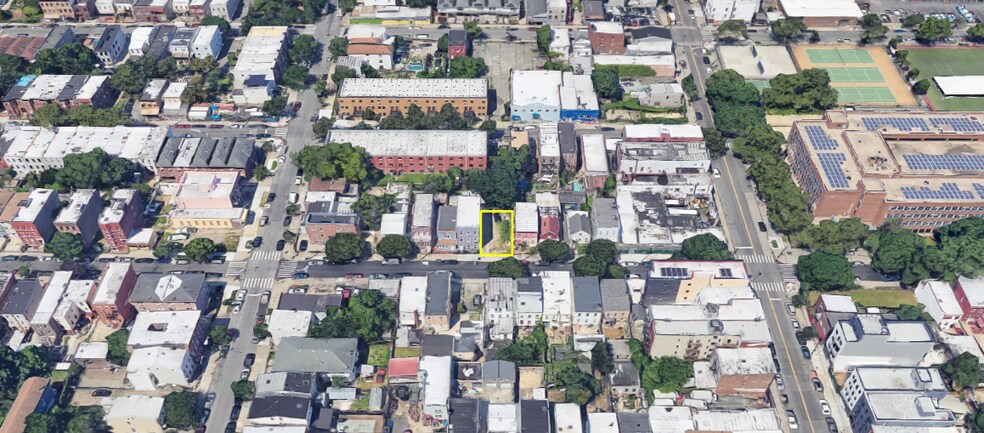 More Photos Of 400 Linwood St, Brooklyn Land For Sale