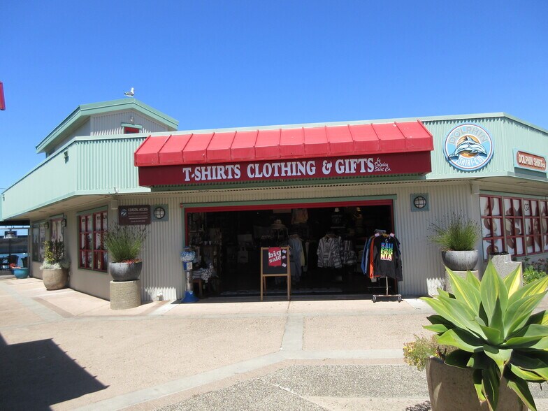 More Photos Of 715 Embarcadero, Morro Bay Restaurant For Lease