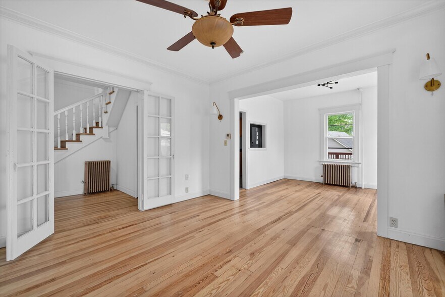 More Photos Of 48 - 50 Horseshoe Lake, Kauneonga Lake Apartments For Sale