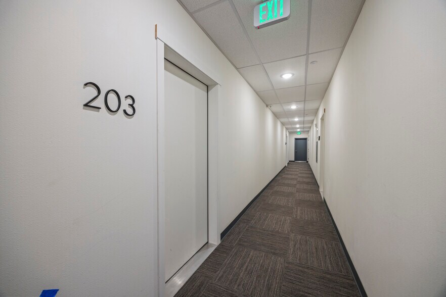 More Photos Of 2152 N 185th St, Shoreline Apartments For Sale