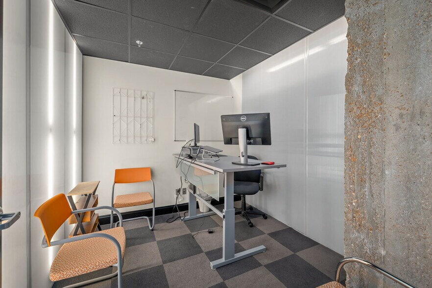 More Photos Of 3016 Locust St, Saint Louis Loft Creative Space For Lease