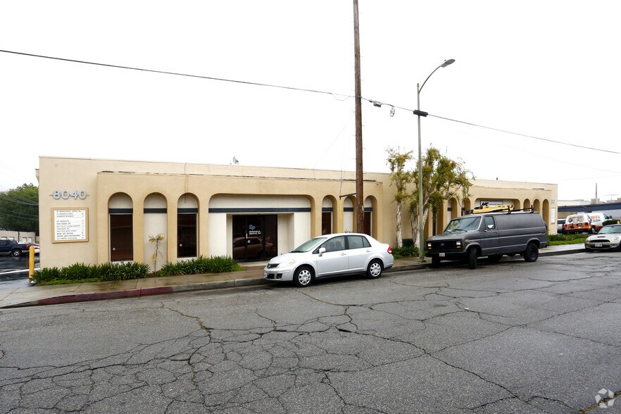More Photos Of 8030-8040 Remmet Ave, Canoga Park Warehouse For Lease
