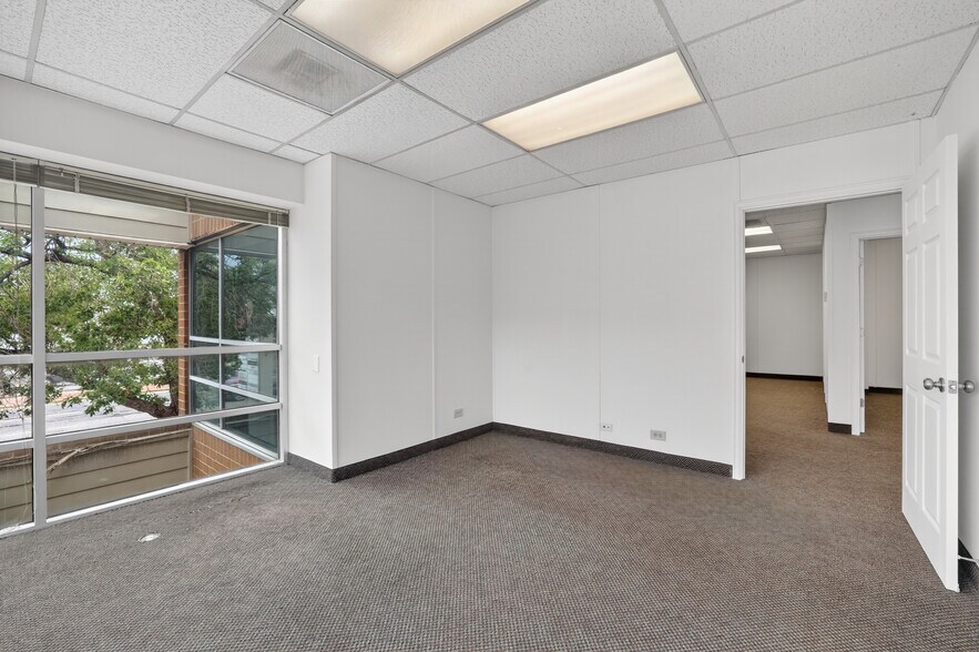 More Photos Of 441 Wadsworth Blvd, Lakewood Medical For Lease