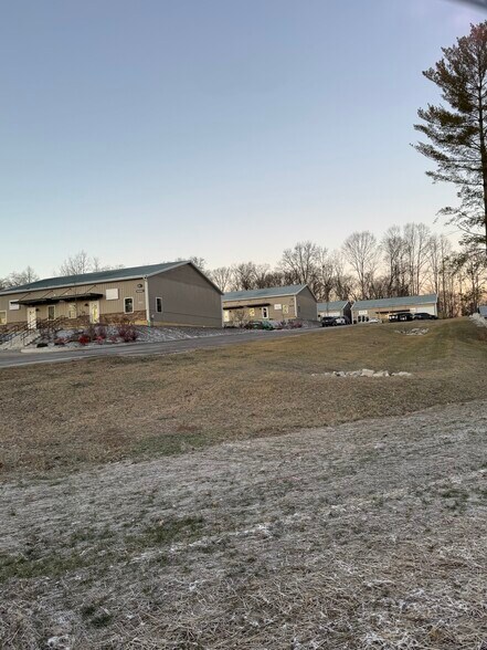 More Photos Of 7765 Milhouse Rd, Indianapolis Unknown For Lease