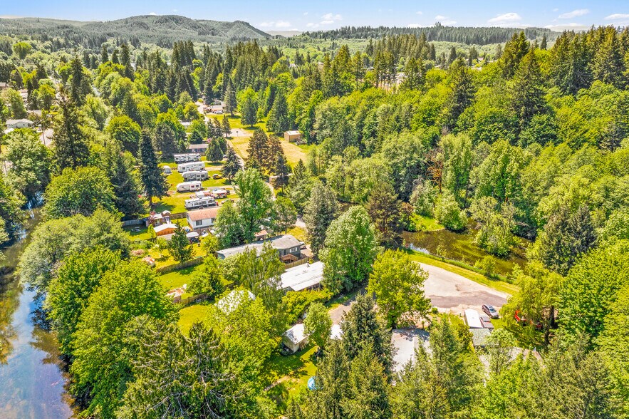 More Photos Of 1105 Riverside Dr, Vernonia Manufactured Housing Mobile Home Park For Sale