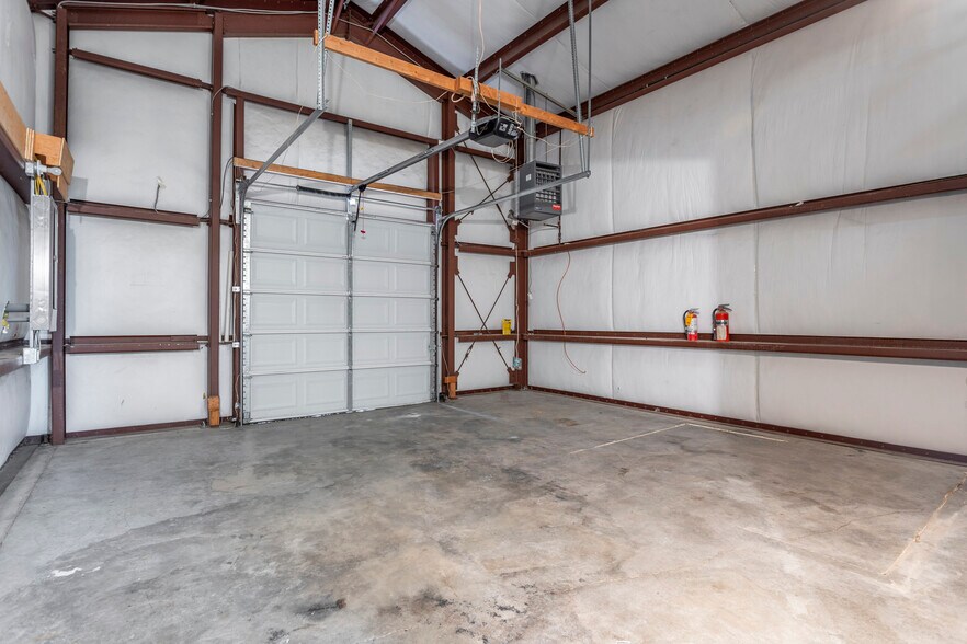 More Photos Of 5428 W Clearwater Ave, Kennewick Storefront Retail Office For Lease