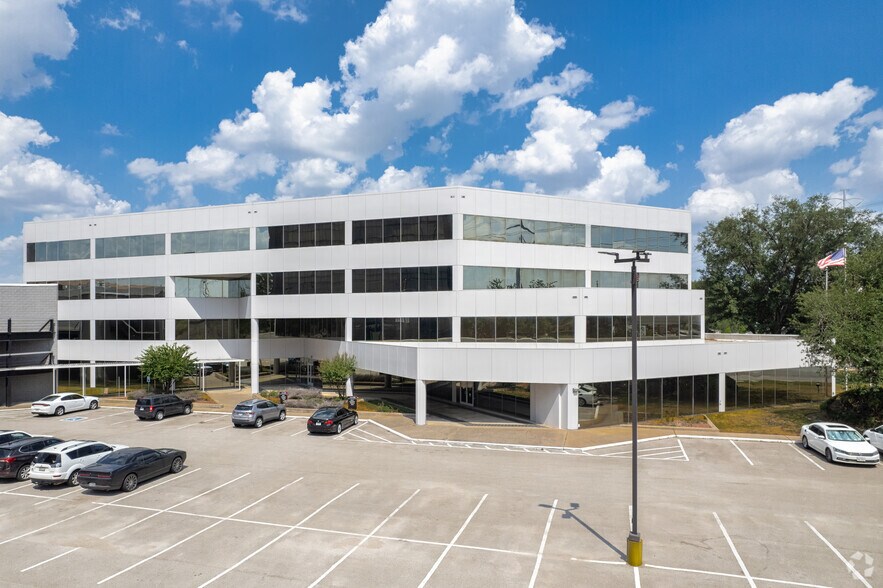 Primary Photo Of 397 N Sam Houston Pky E, Houston Office For Sale