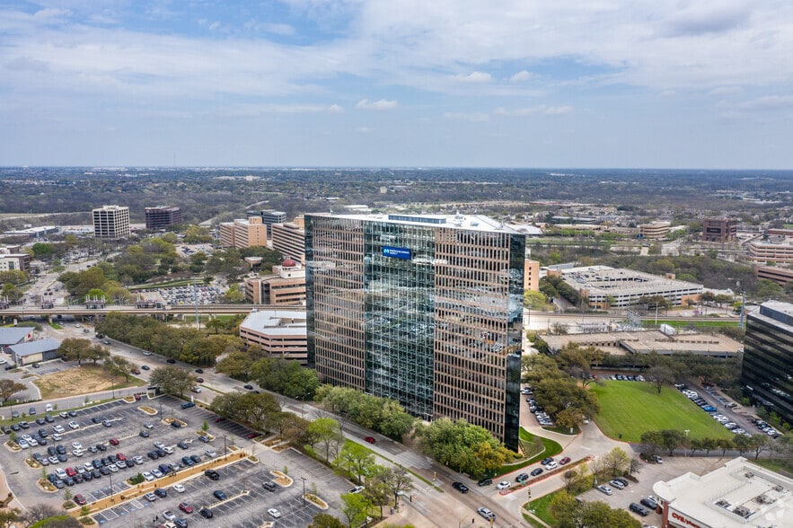 More Photos Of 8144 Walnut Hill Ln, Dallas Office Residential For Lease