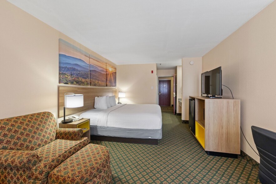 More Photos Of 1251 E Laurel Ave, Eunice Hotel For Sale