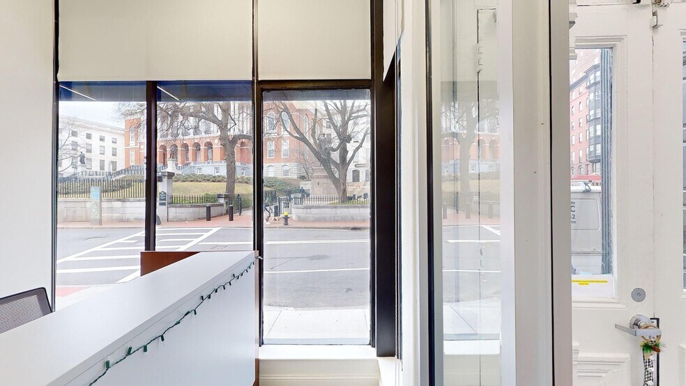 More Photos Of 22 Beacon St, Boston Storefront Retail Office For Lease