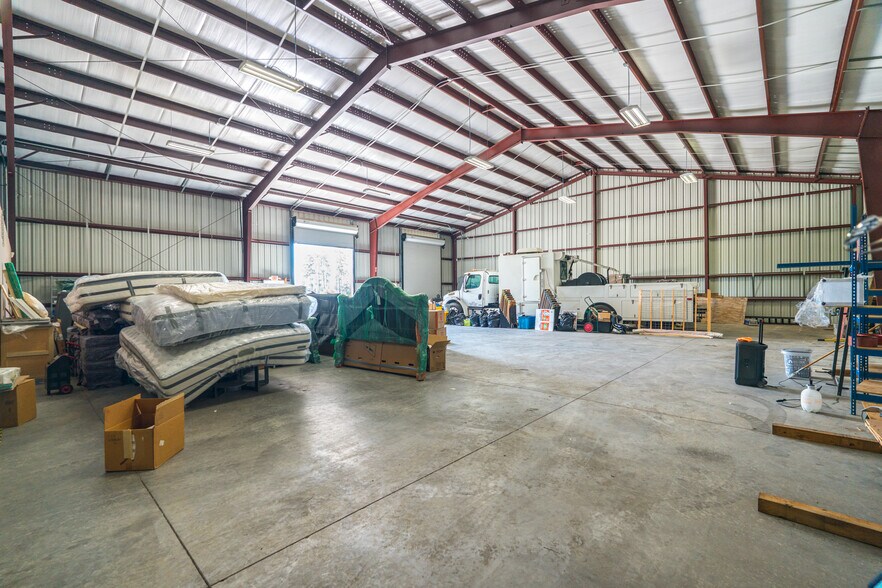 More Photos Of 8601 Fawn Trl, Conroe Warehouse For Sale