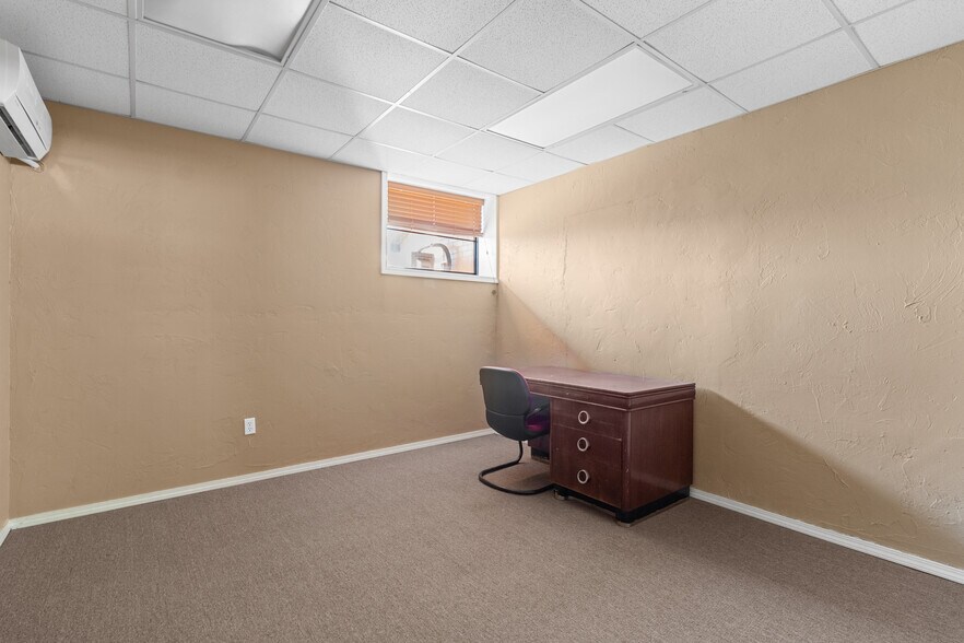 More Photos Of 116 E Robert S Kerr Blvd, Wynnewood Medical For Sale