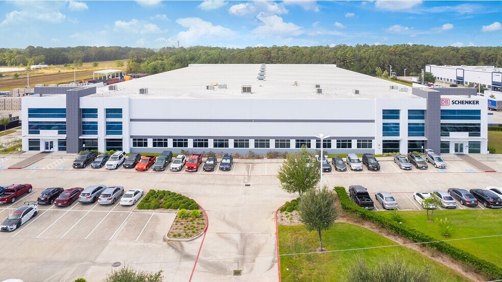 More Photos Of 19051 Kenswick Dr, Humble Unknown For Lease