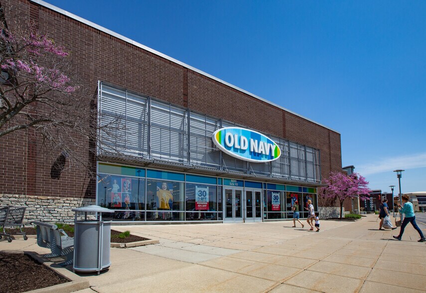 More Photos Of 6010-6030 W 86th St, Indianapolis Unknown For Lease