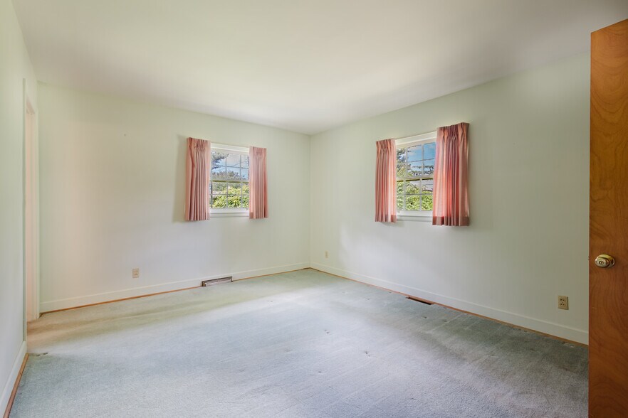 More Photos Of 3025 Breckenwood Dr, Lexington Multifamily For Sale