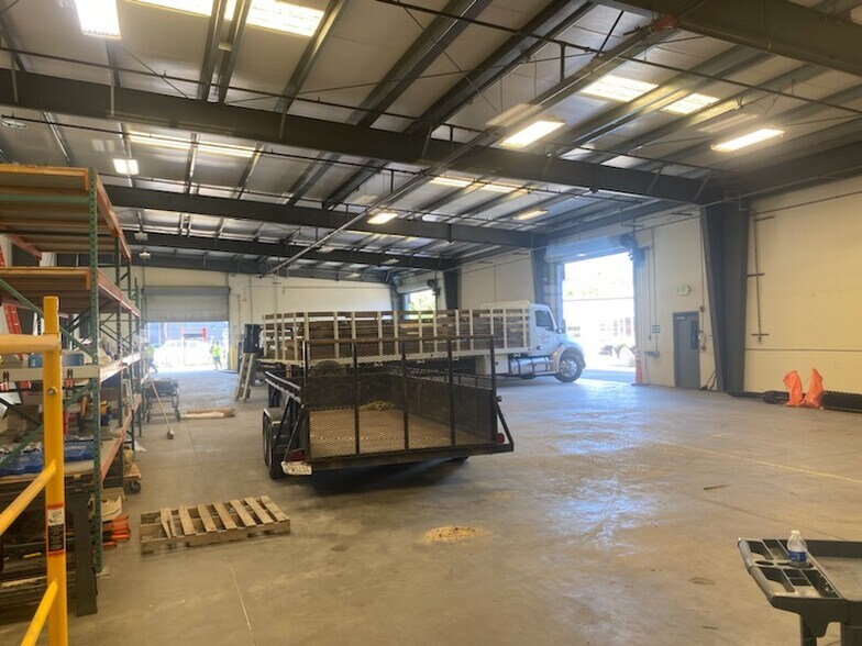 More Photos Of 1190-1200 Lander Ave, Turlock Warehouse For Lease