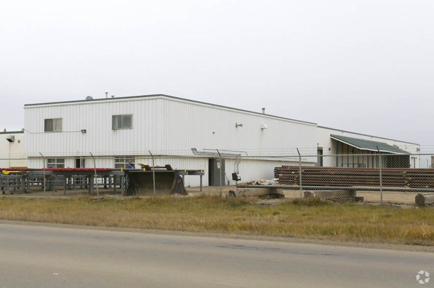 More Photos Of 402 22nd Ave, Nisku Service For Lease
