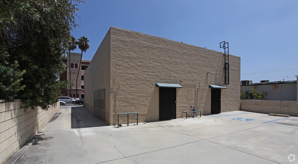 More Photos Of 425-427 S Garfield Ave, Alhambra Medical For Sale