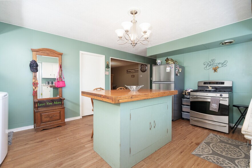 More Photos Of 103 IL-53, Braceville Restaurant For Sale
