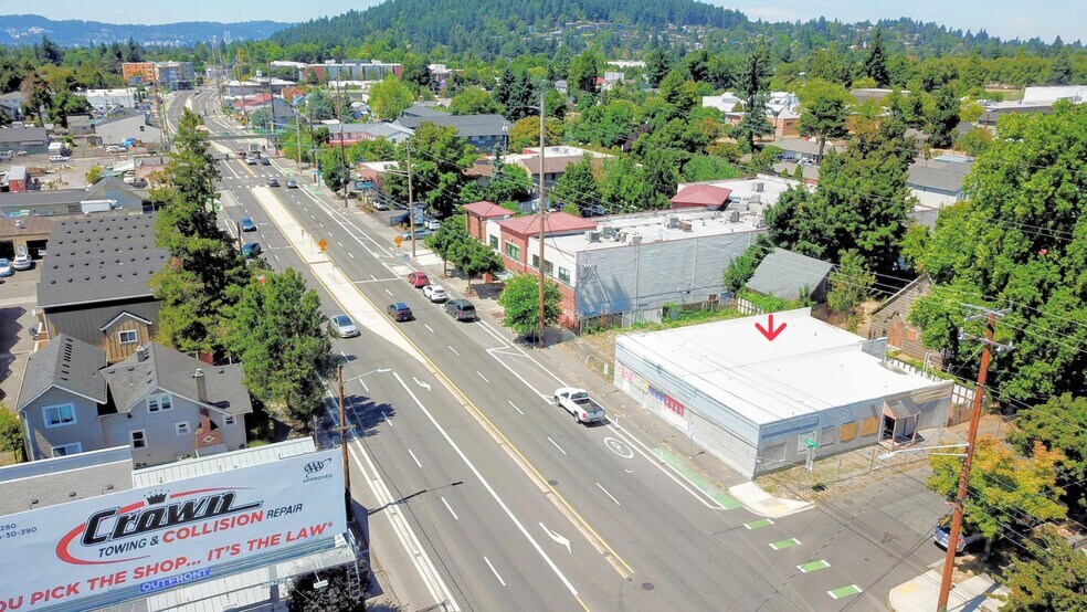 More Photos Of 8827 SE Division St, Portland Freestanding For Sale
