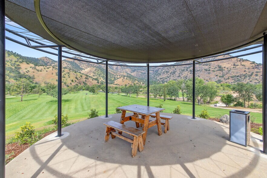 More Photos Of 41117 Sierra Dr, Three Rivers Golf Course Driving Range For Sale