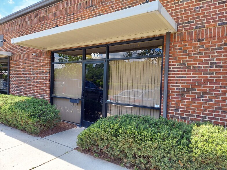 More Photos Of 500 New Hope Rd, Raleigh Light Distribution For Lease