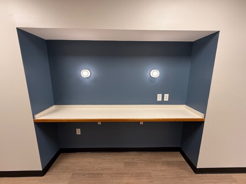 More Photos Of 85 Worcester Rd, Framingham Medical For Lease