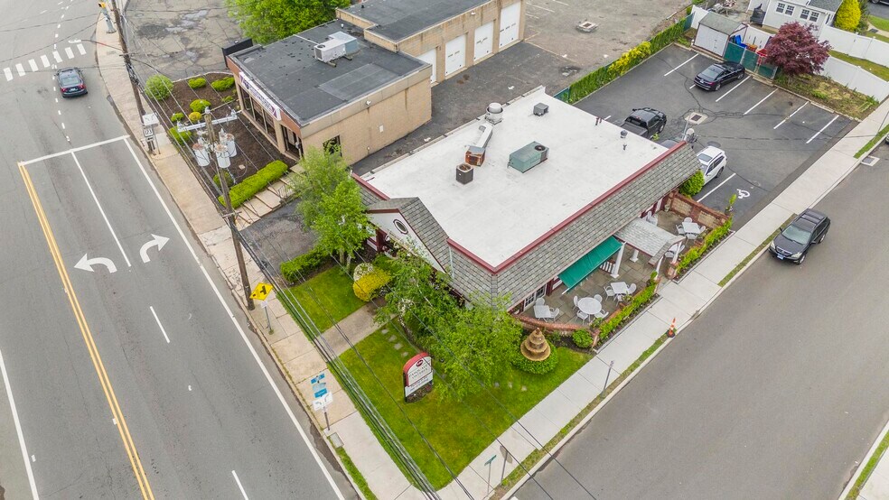 More Photos Of 186 Main St, Norwalk Restaurant For Lease